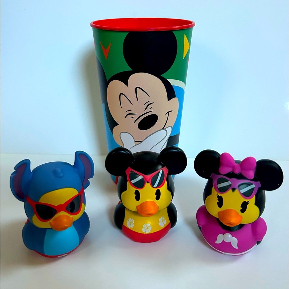 NEW! Disney Summertime Splash Mickey & Minnie Mouse And Stitch Ducks & Cup Set